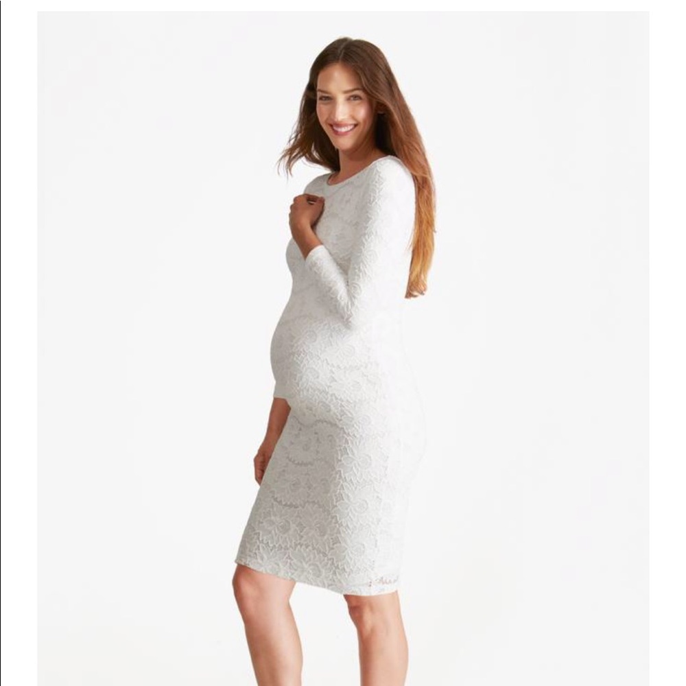 Ingrid & Isabel Fitted Floral Lace Maternity Dress